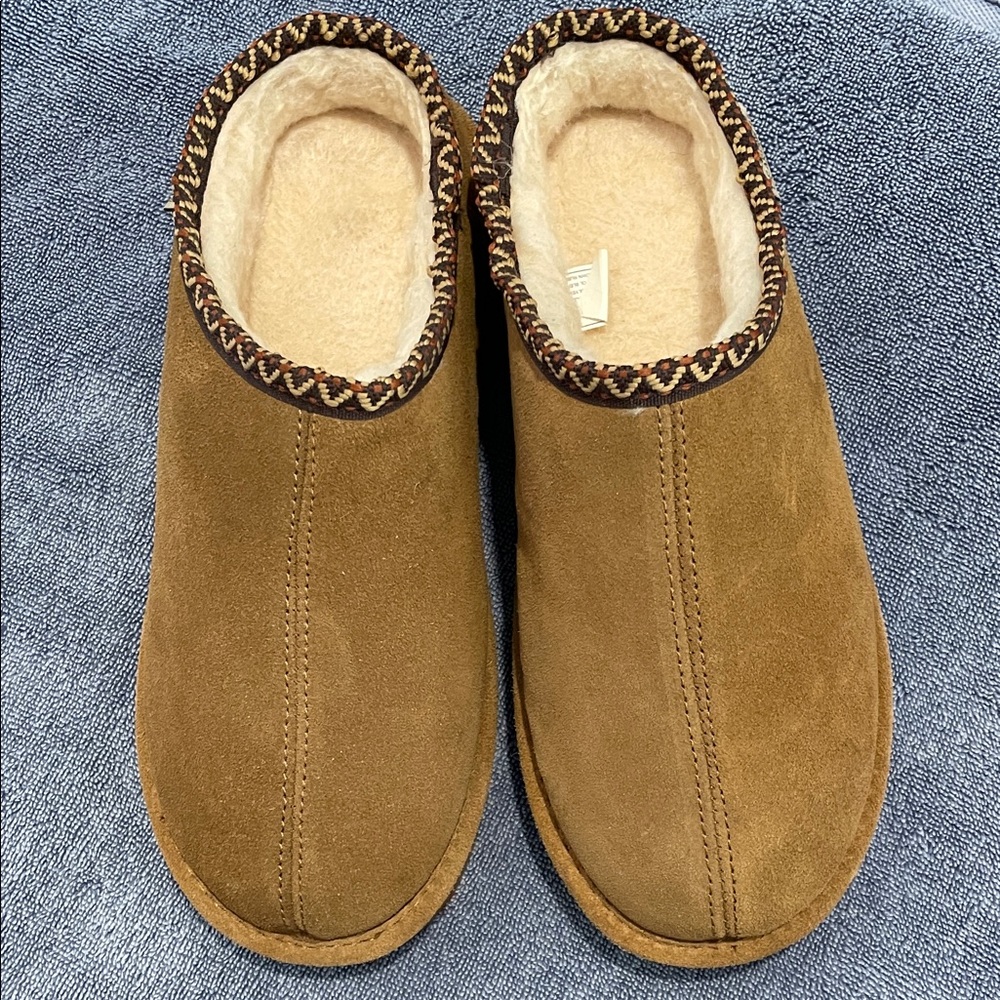 BearPaw Women's Brown cow Suede wool blend mules. women’s slipper, clogs, size 9